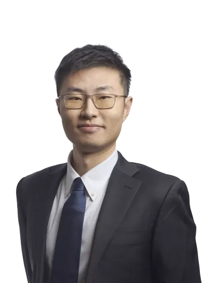 Bowen Xue headshot