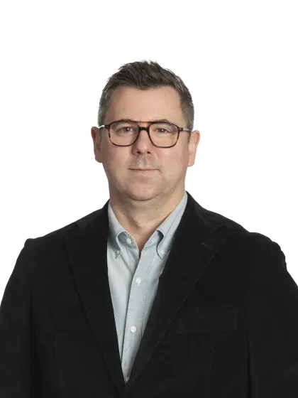 Alex Rea headshot